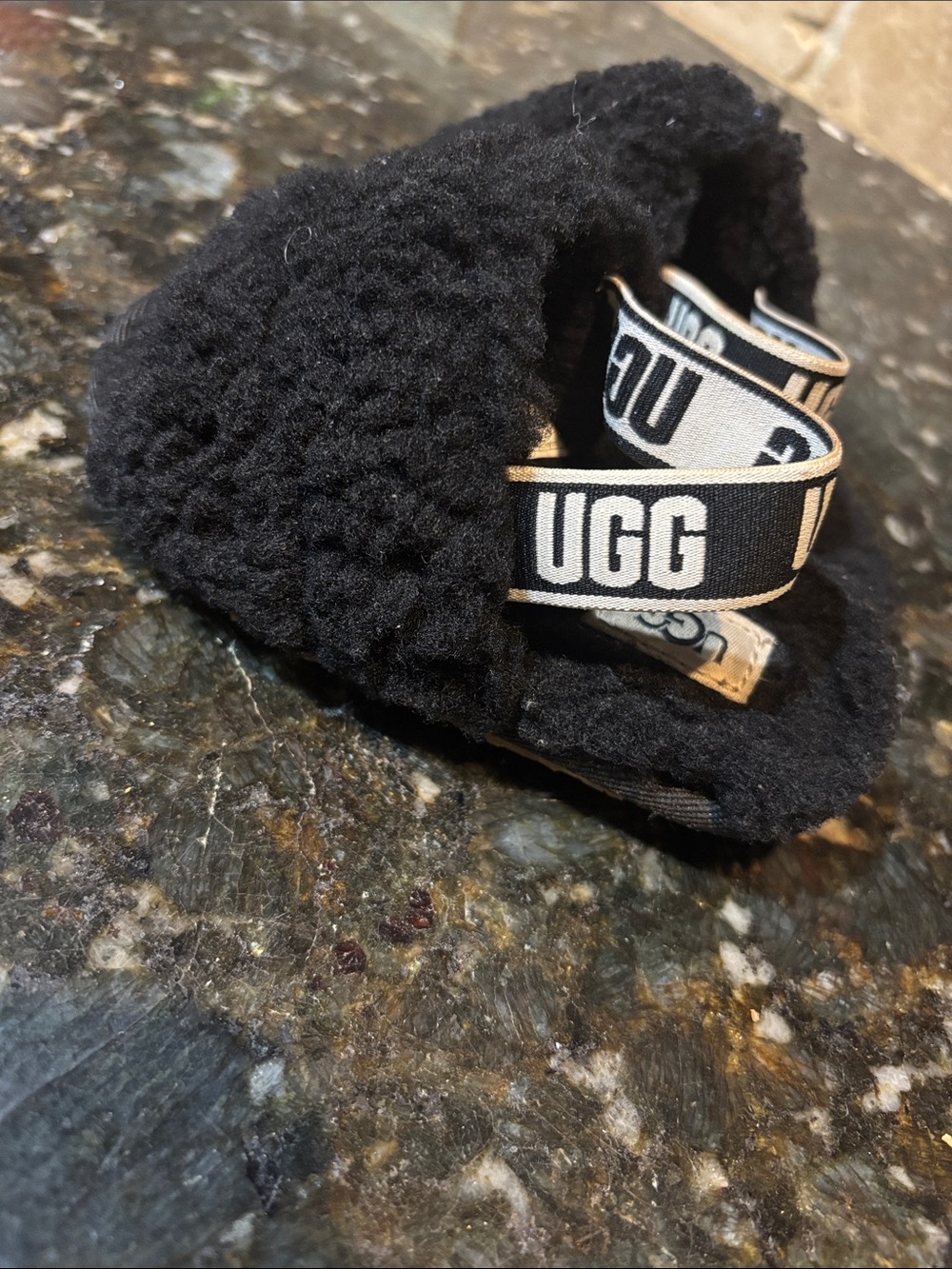 Ugg slippers! Toddler 8